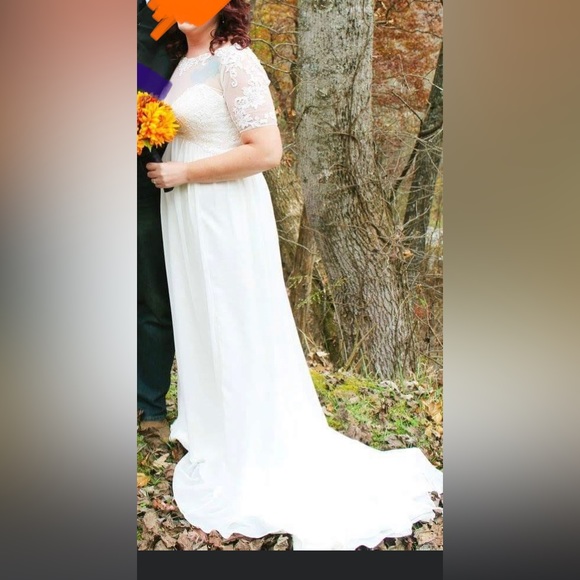 Wedding dress size 14 - Picture 1 of 4